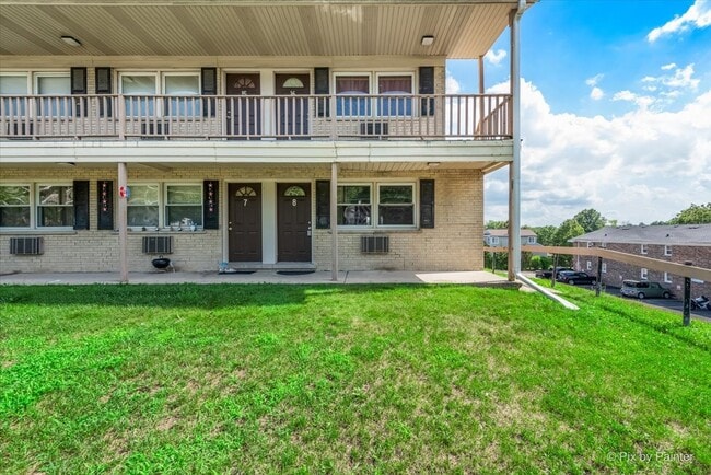 Building Photo - 821 Bode Rd Unit 8 Rental