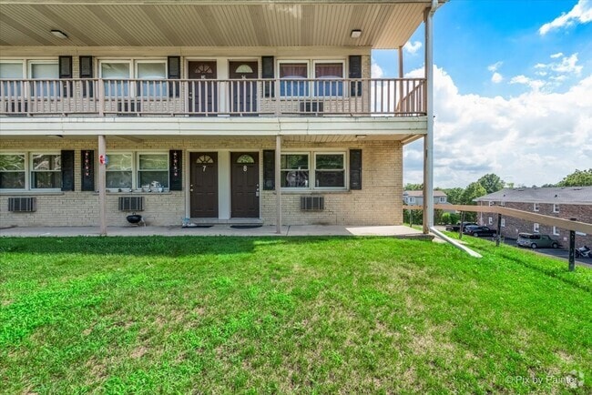 Building Photo - 821 Bode Rd Unit 8 Rental