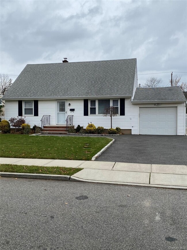 Building Photo - 25 Woodhollow Rd