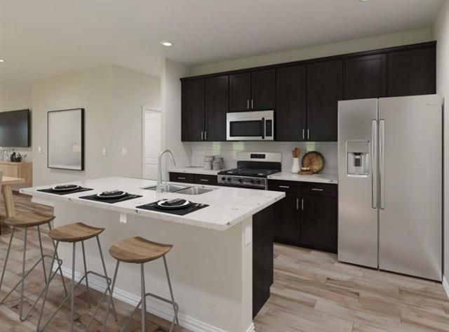 Photo - 600 Clover Crk Dr