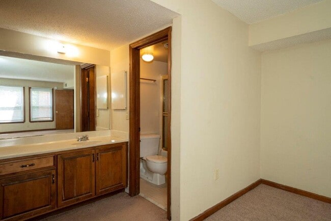 Photo - Deerfield Condominiums Unidad 427-11