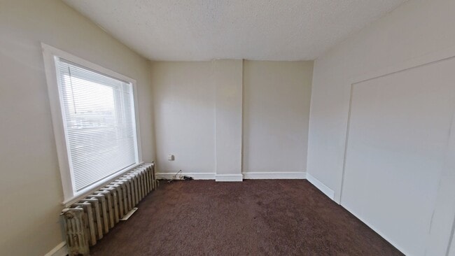 Photo - 2106 W 4th St Unit B