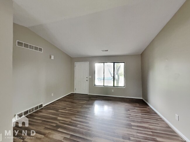 Photo - 3035 Falcon Bridge Dr