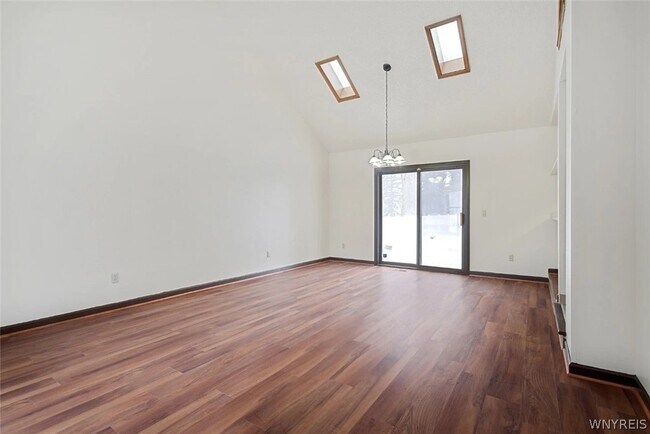 Photo - 383 S Ellicott Creek Rd