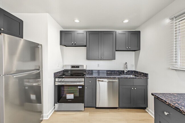 22nd Street Apartments 3007