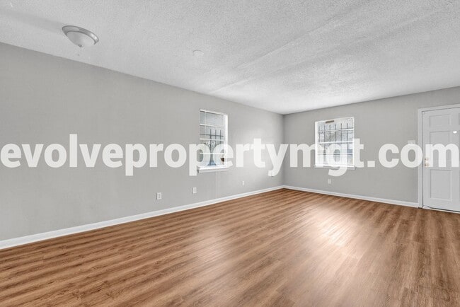 Photo - 4302 Knight Arnold Rd