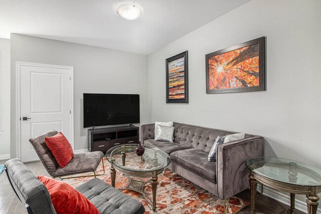 Photo - 132 Eric Maloney Way Unit ID1340607P