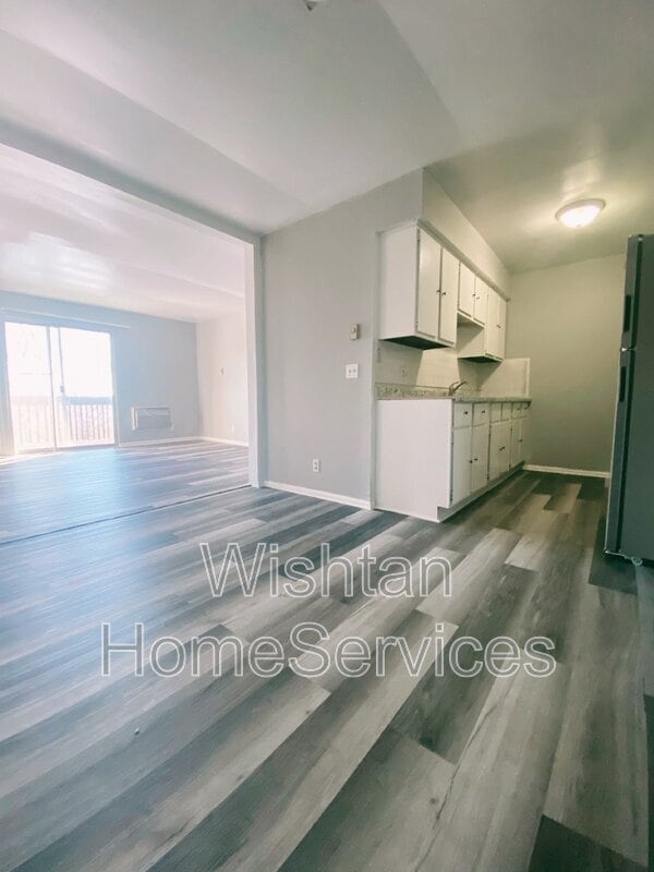Photo - 220 Charleston Blvd Unit Apt 6