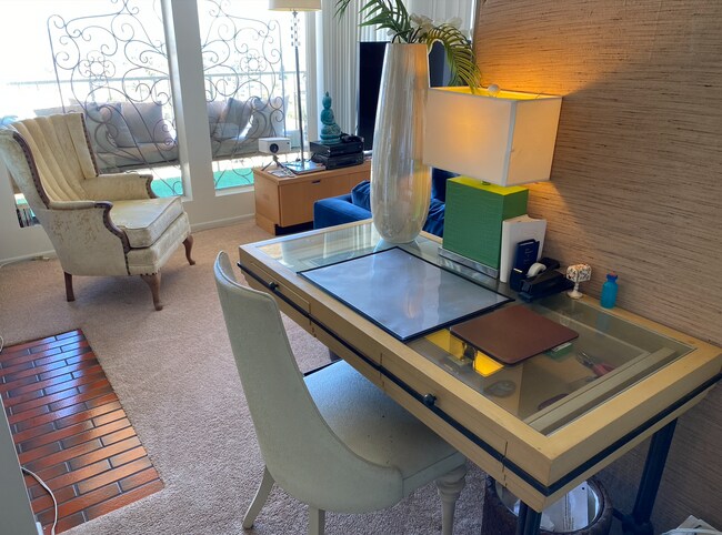 Photo - 2910 S Peck Ave Unidad 0