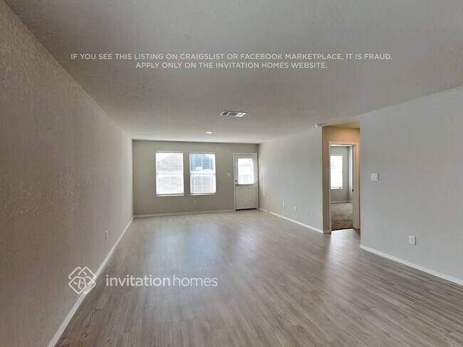 Photo - 4330 Rapids Way