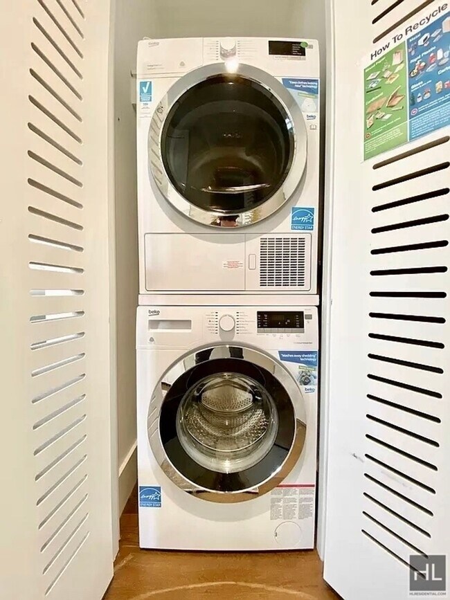 Photo - East 44th Street Unit 22C