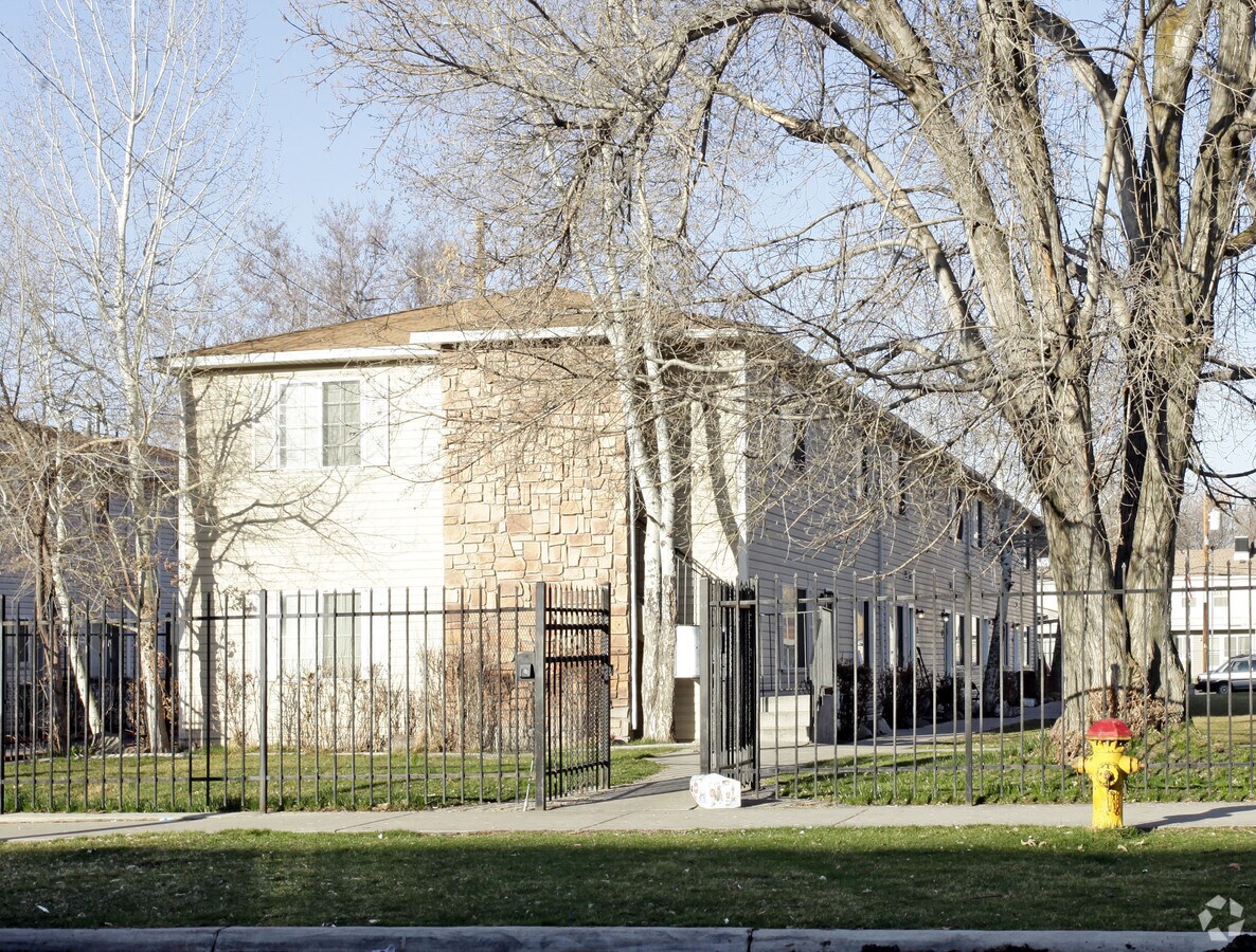Photo - Country Oaks Apartments