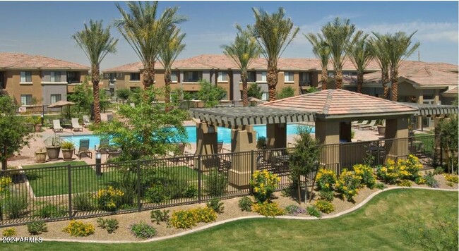 Building Photo - 7850 W McDowell Rd Unit 3 Rental