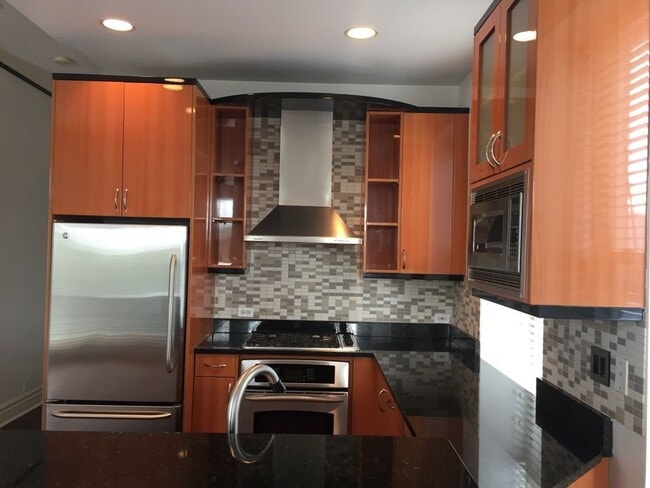 Photo - 36 S Ashland Ave Unit 303