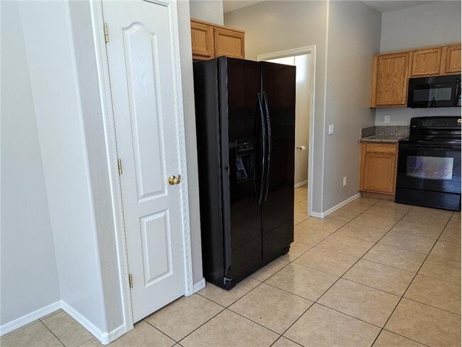 Photo - 1209 S Roger Way