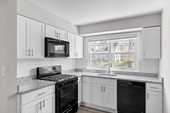 Photo - 227 S 7th Ave