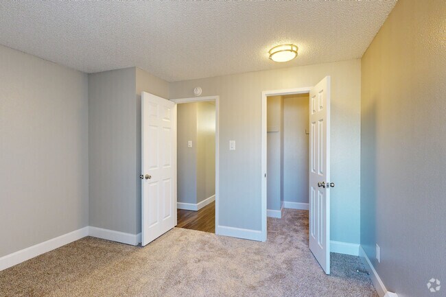 1BR, 1BA - 680SF