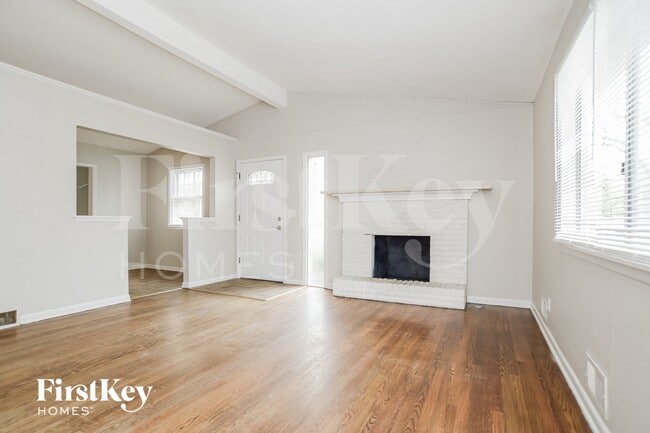 Photo - 5106 S Grand Ave