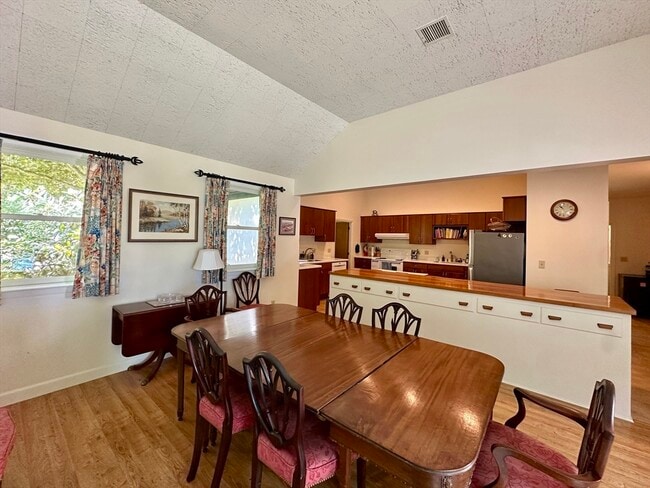 Photo - 16 N Great Hill Dr