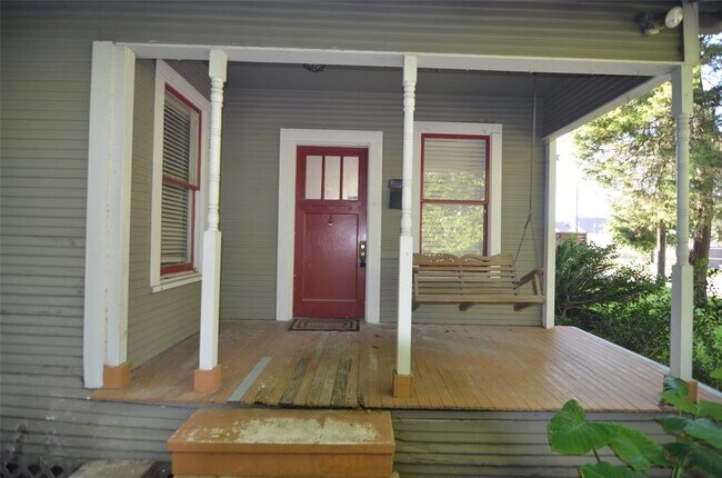 Photo - 1130 E 23rd St