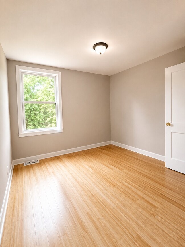 Photo - 324 Eastover St