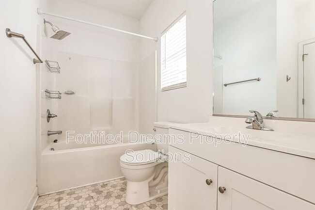 Photo - 4505 Holland Rd