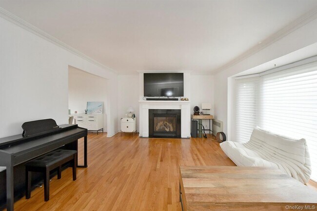 Photo - 3544 Woodward St