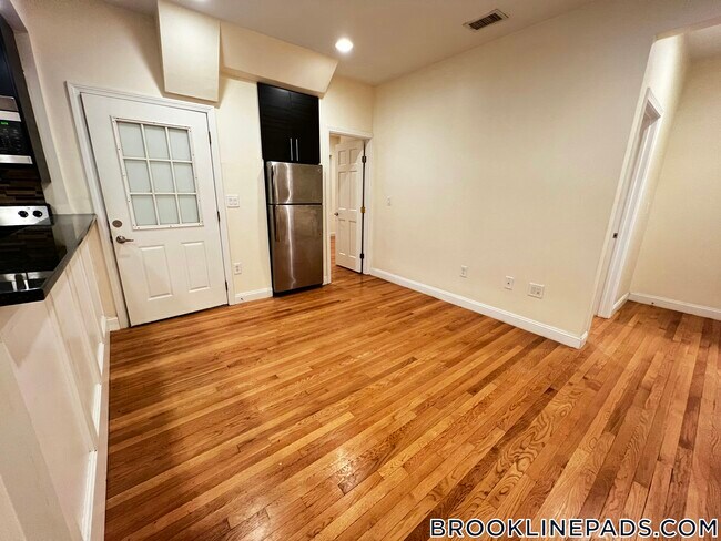 1801 Beacon St Unidad 4
