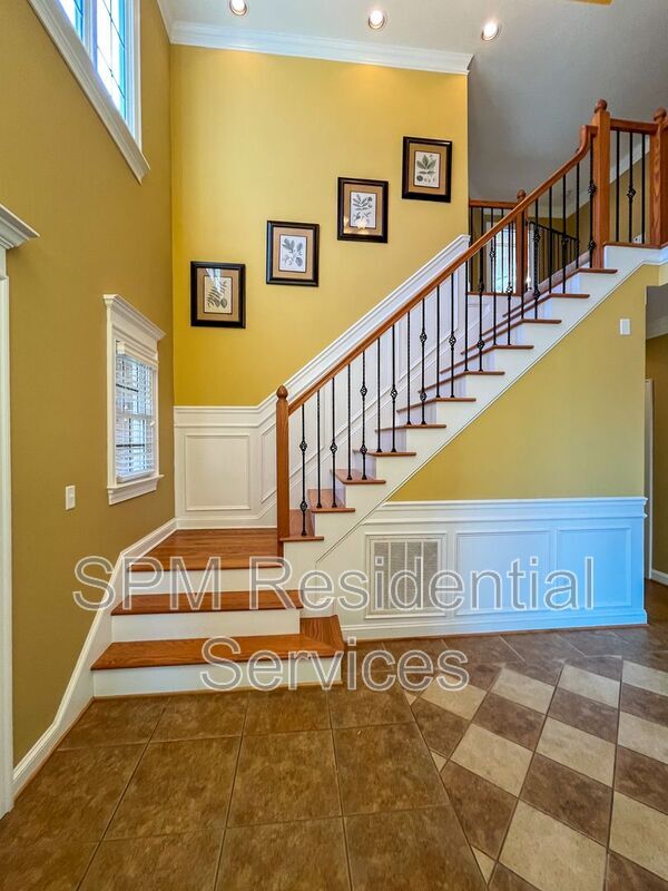 Photo - 726 Wine Cellar Cir