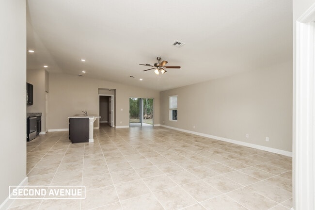 Photo - 2724 Gabboys Ave SE