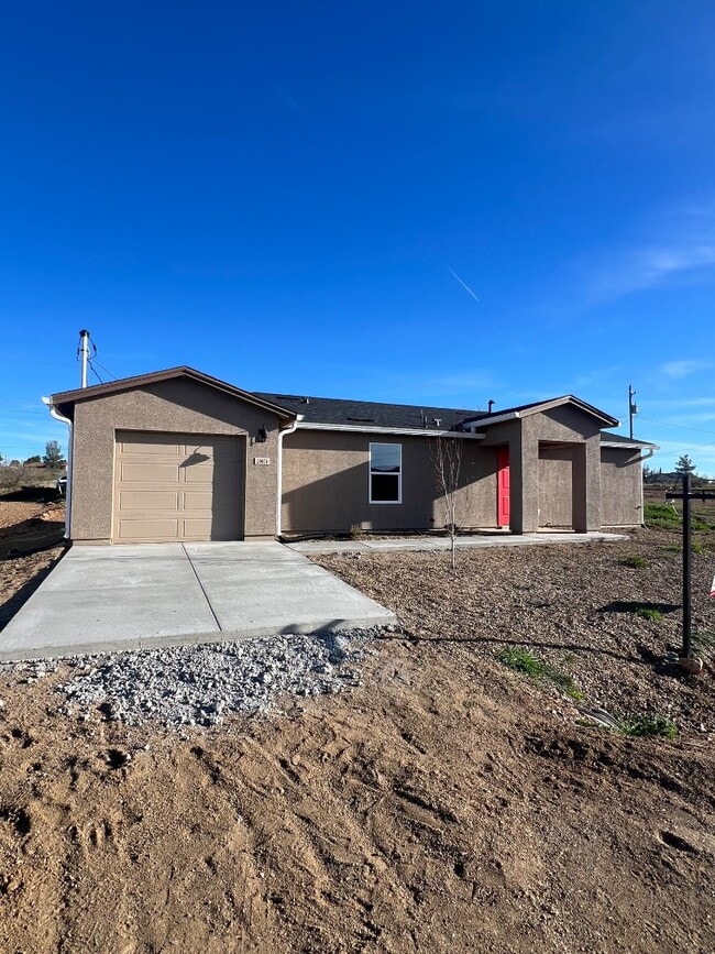 Photo - 20074 E Lakeside Rd