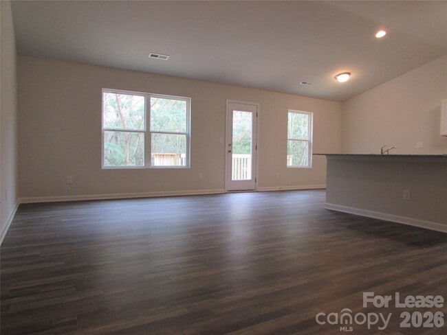 Photo - 1385 Amberlight Circle