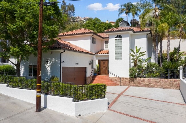 Building Photo - 4725 1/2 College View Avenue Rental
