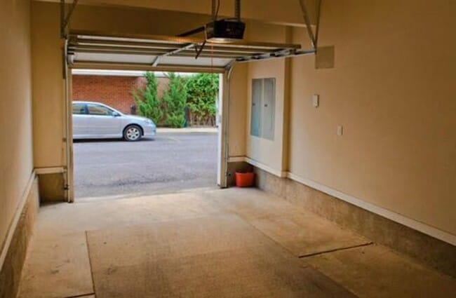 Photo - South Bluffs area townhome with 2 BR/ 2BA ...