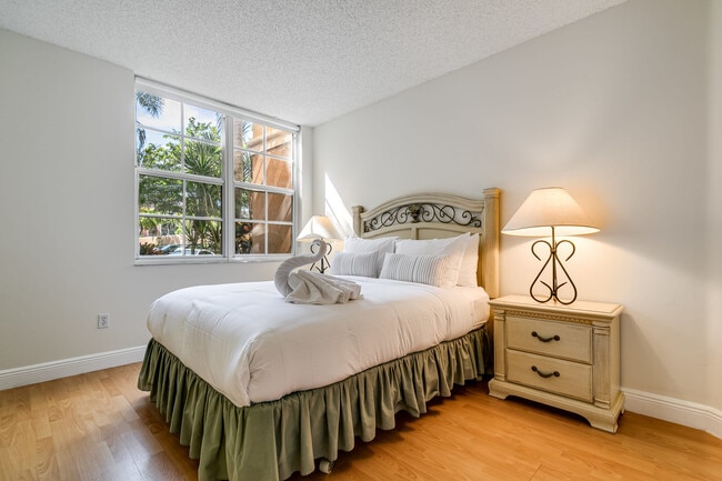 Photo - 19601 E Country Club Dr Unidad FL1-ID1018683P