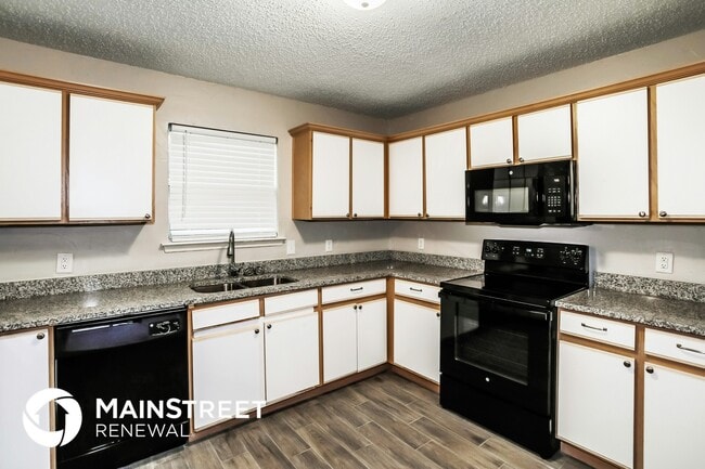 Photo - 1120 Springcreek Dr