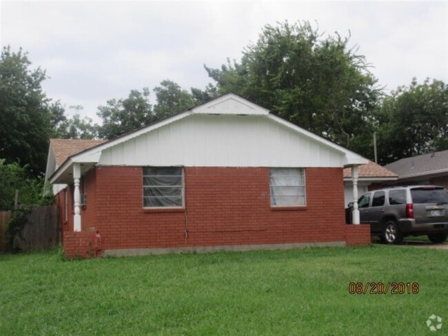 Building Photo - 320 NW 87th St Rental
