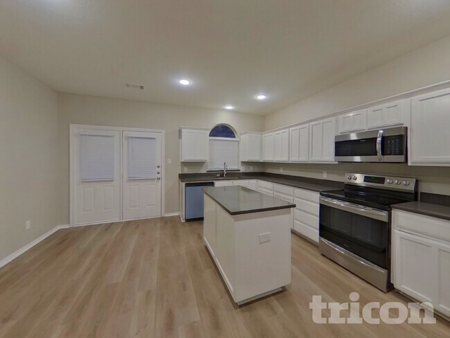 Photo - 2717 Bull Shoals Dr