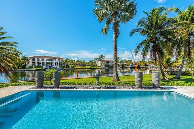 Photo - 540 Reinante Ave