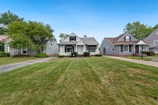 Photo - 20511 Balfour Rd