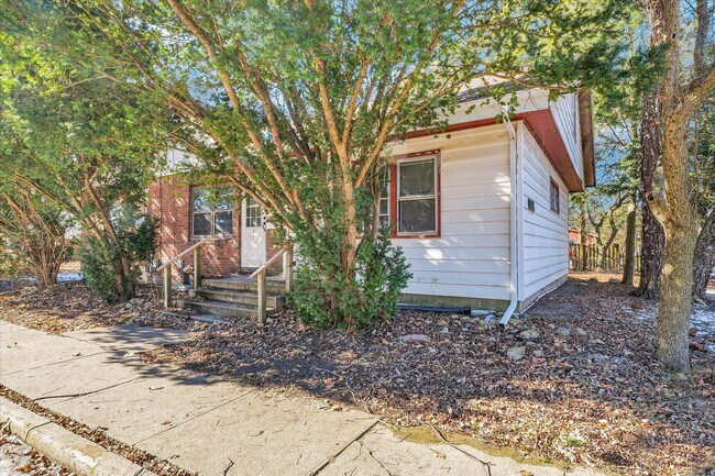 Photo - 907 E California Ave Unit 2