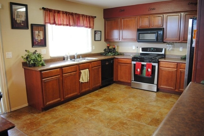 Photo - Charming 4 Bed 3 Bath Laveen Home !!