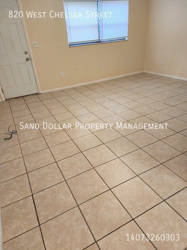 Photo - 820 W Chelsea St