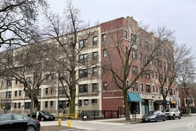 Building Photo - 0 bedroom in Chicago IL 60613 Unit 218 Rental