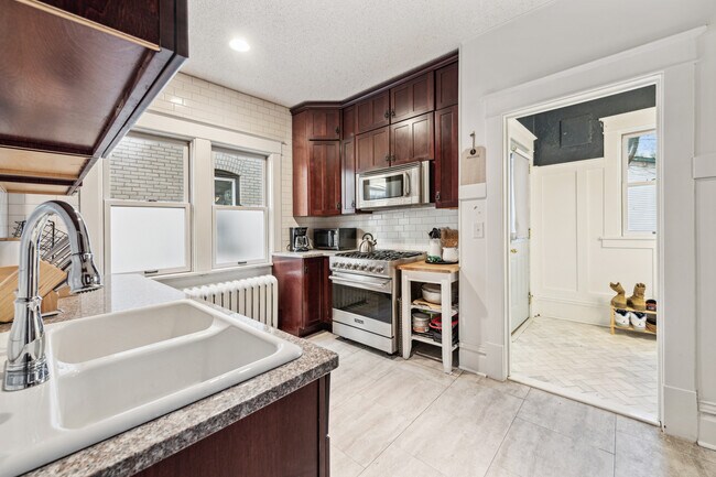 Photo - 1009 Grand Ave