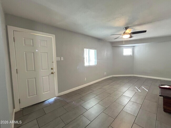 Photo - 9618 N 5th St Unidad 1