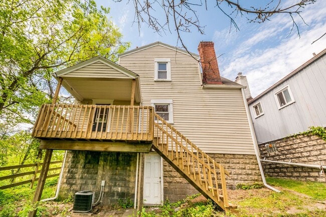 Photo - AVAILABLE AUGUST 1ST! DON'T MISS THIS BEAUTIFUL 2-BEDROOM HOME IN CLAIRTON!