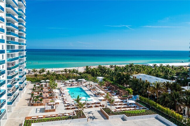 Building Photo - 2301 Collins Ave Unit 341 Rental