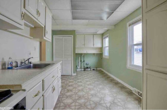 Photo - 11260 Sherman Ave