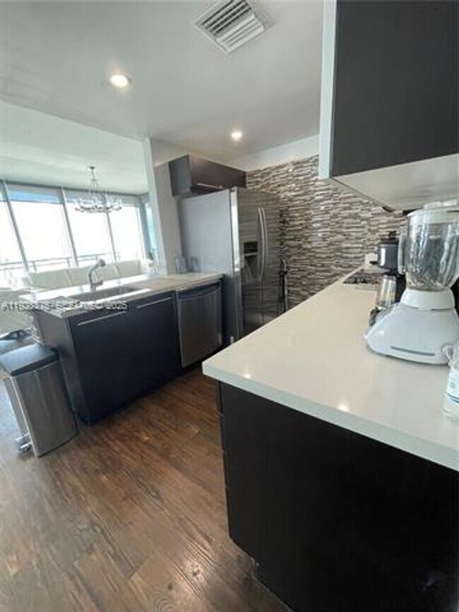 Photo - 90 SW 3rd St Unit 90 SW 3rd St 4404